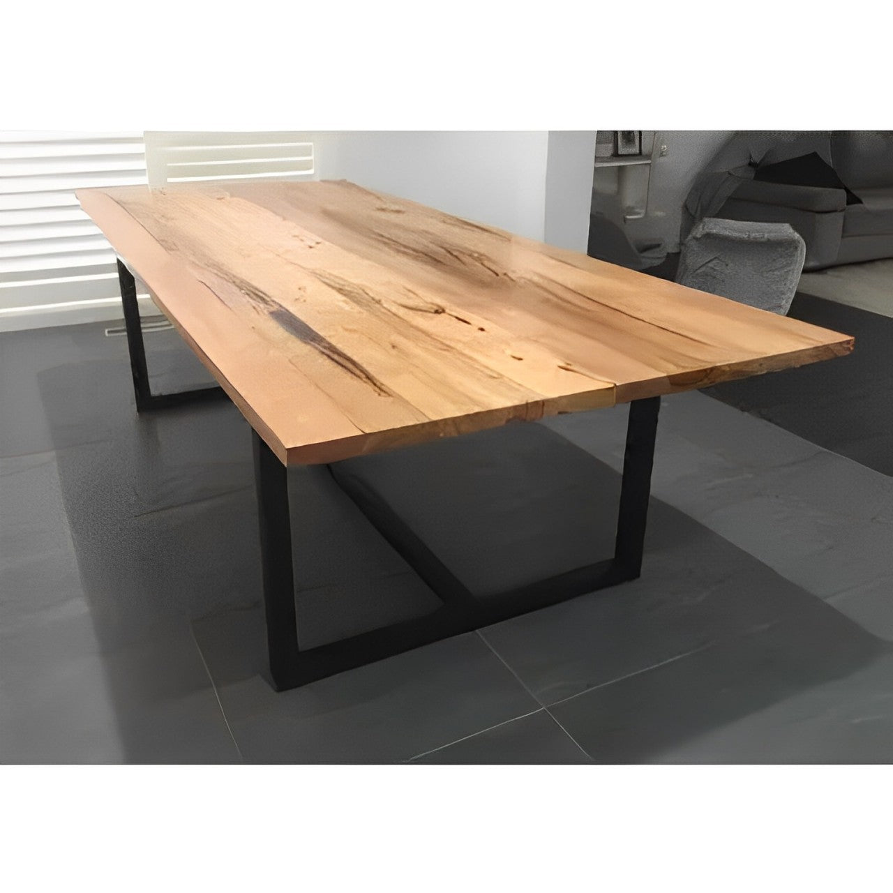 MESA PARA COMEDOR ELDA ESTILO INDUSTRIAL