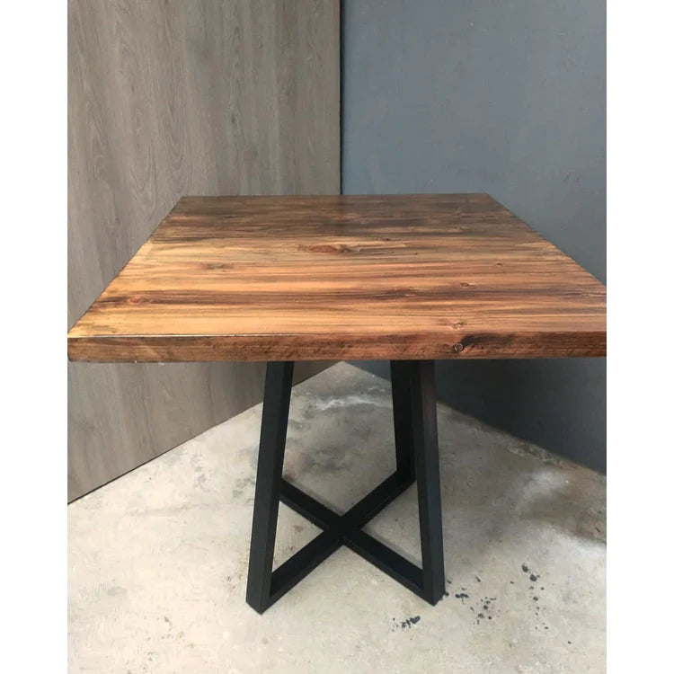 MESA PARA RESTAURANTE DE ESTILO INDUSTRIAL 302