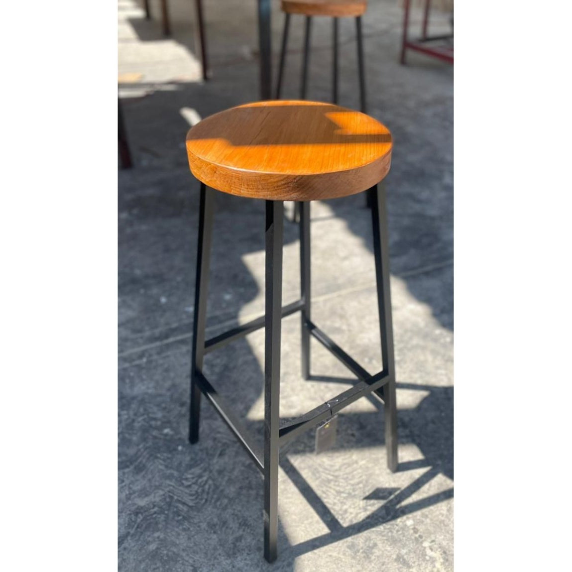 BANCO ALTO REDONDO PARA BARRA DE ESTILO INDUSTRIAL 409 - shopBANCO ALTO REDONDO PARA BARRA DE ESTILO INDUSTRIAL 409Bancos de comedor y cocina_name